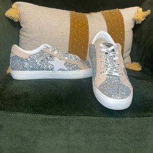 Size 10 Vintage Havana sequin sneakers